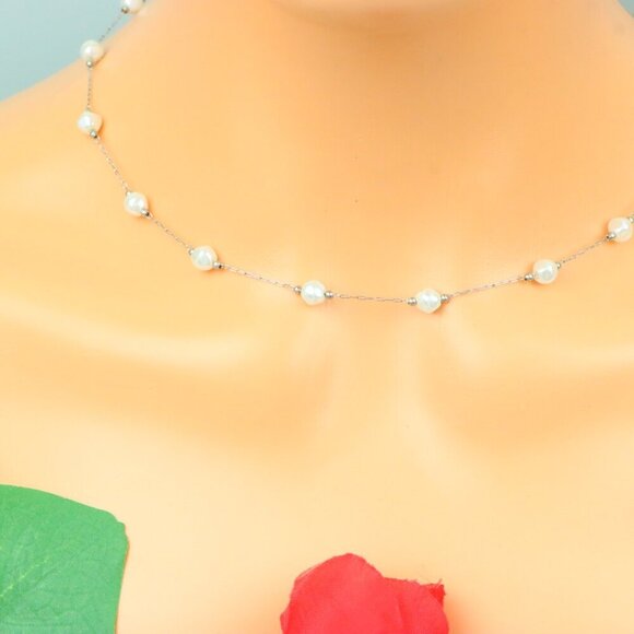 Delicate & Contemporary Necklace Chain, A Lovely Choice for Women, EVCH1159 - Picture 3 of 15